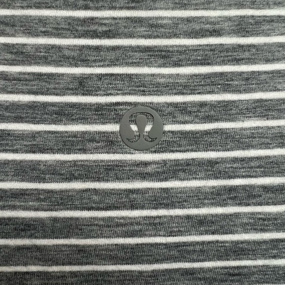Lululemon Love Crew T-Shirt Size Striped Gray - Picture 5 of 6